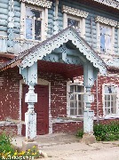 Кировская область, Лузский район, пгт. Лальск, крыльцо краеведческого музея